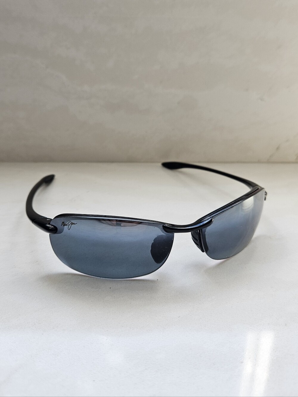 Maui Jim Makaha Black Polarized Rimless Sunglasses With Gray Lenses